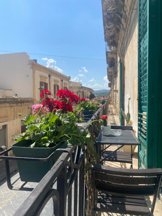 Palazzo Zappata Luxury Room Noto Centro Dış mekan fotoğraf